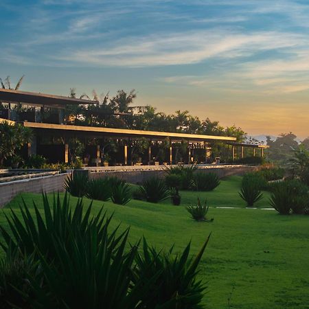 Hotel Komune And Beach Club Bali Keramas Exteriér fotografie